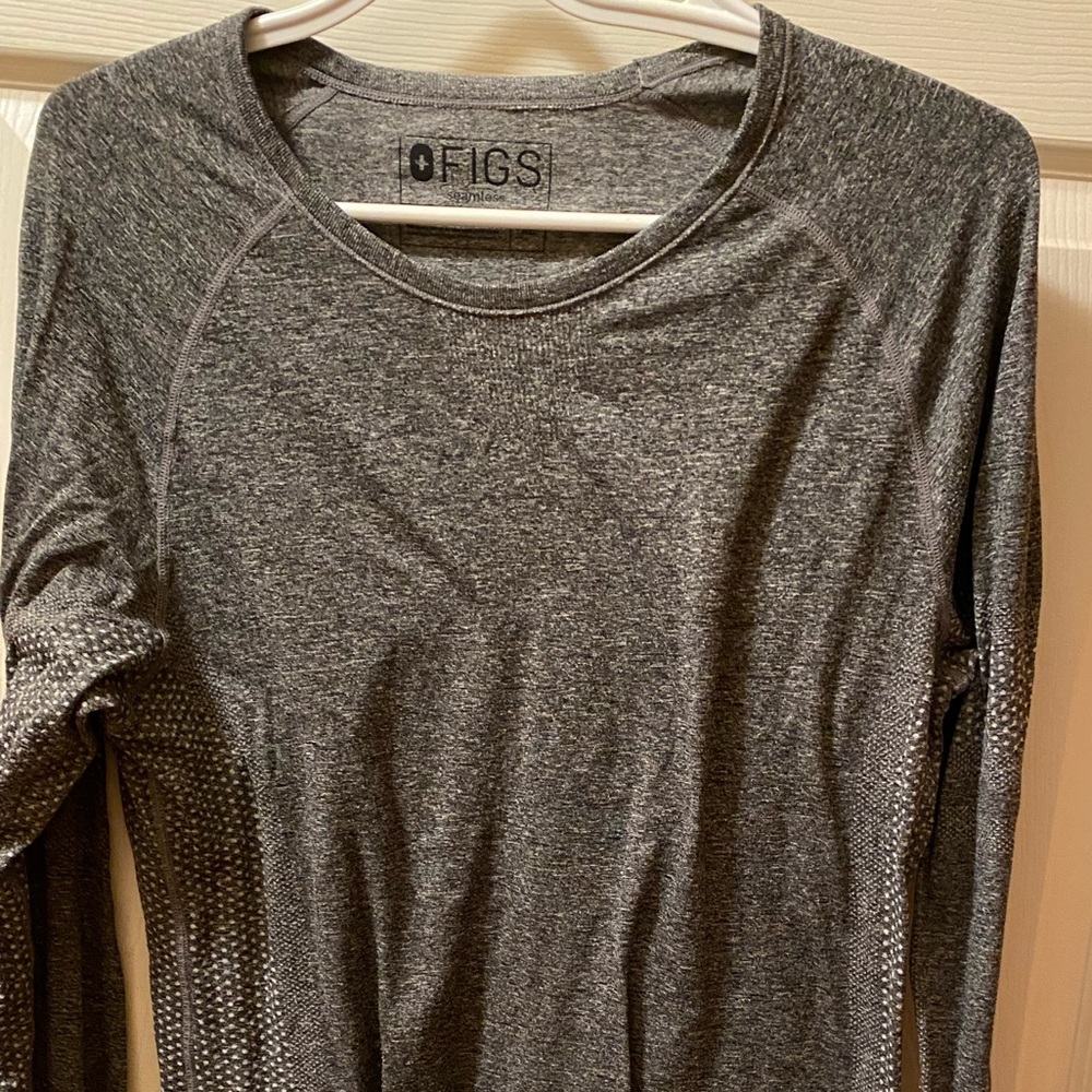 FIGS UNDERSHIRT XL